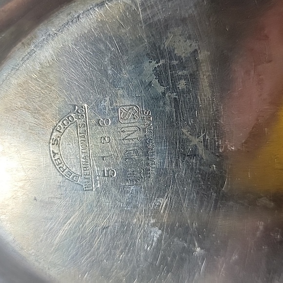 Gravy bowl and tray - Picture 7 of 8